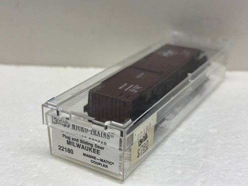 N Scale Kadee Micro Trains MTL 22180 Milwaukee Road MILW 29950 Box Car - Picture 3 of 4