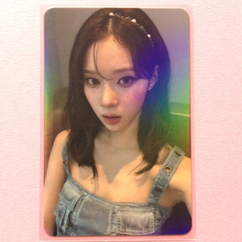 CALL ME WINTER Aespa TCG Denim top, headband, selfie Foil KPOP IDOL CARD - Picture 1 of 5