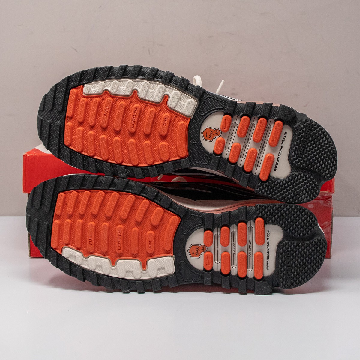 Men’s 8.5 Nike Air Max TL 2.5 Phantom/Total Orange — product photo 4 of 8