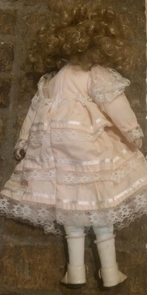 Bradleys Dolls Rachel Renee 19" Alto Hermosos Rizos Vestido Rosa Foto 4 de 4