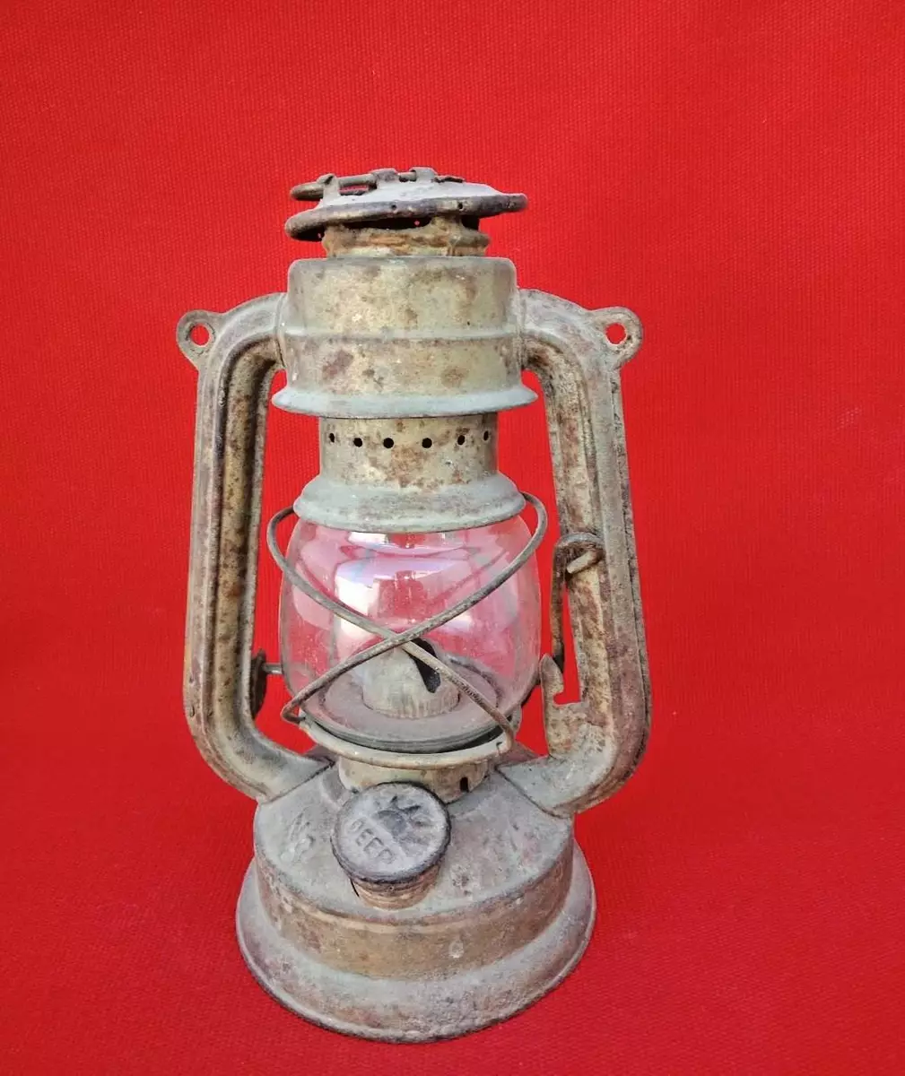 VINTAGE FEUERHAND NO.175 SUPERBABY OIL LAMP / LANTERN MADE IN GERMANY ERA WW2