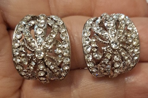 Elegant Vintage Rhinestone Statement Clip On Earrings Glamorous Sparkly Dazzle