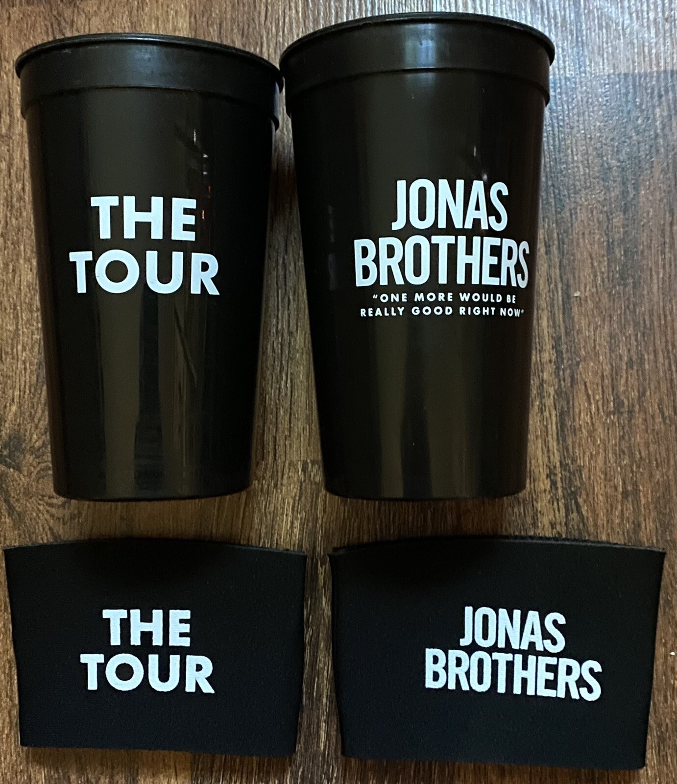 4 Jonas Brothers “The Tour” Backstage Band/Crew Plastic Cups +Cup Of Joe Koozies