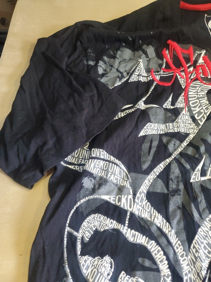Vintage Ecko Unltd TShirt Mens 2XL Black Red White Grunge Graffiti