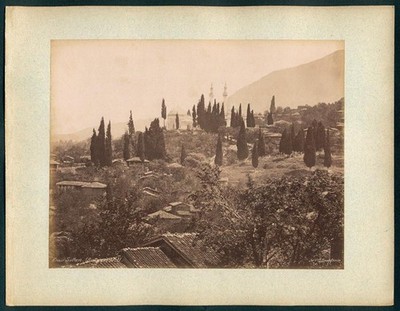 Fotografie Guillaume Berggren, Ansicht Bursa, Blick nach der Emir-Sultan Mosche 