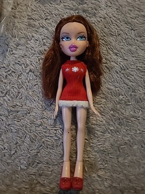 Vintage Bratz Doll 2001 Campfire Phoebe Winter Adventure, Original Dress & Shoes