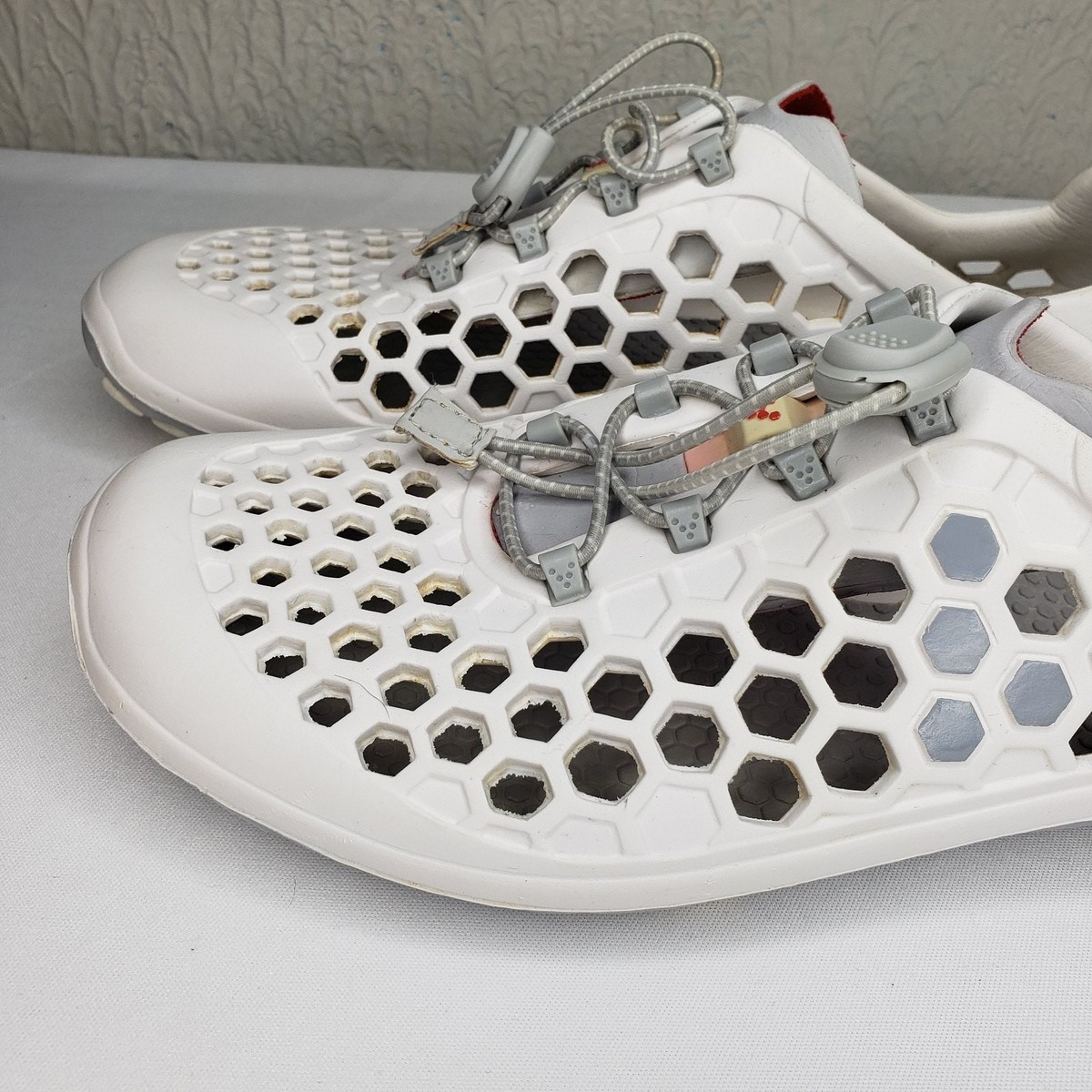 VivoBarefoot Ultra Mens White Rubber Water Sport Shoes Size  display picture 2