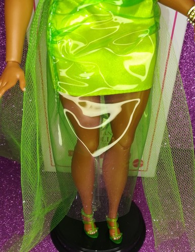 Barbie Fashionistas 105 in Signature Chromatic Couture Green Doll Convention - Foto 4 di 10