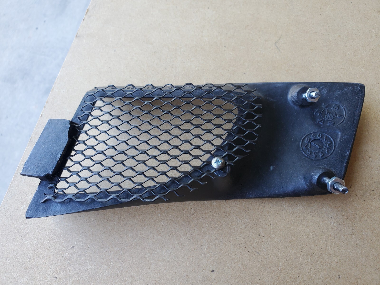 Mercedes R129 SL500 AMG Sport Silver Arrow tow hook cover Right