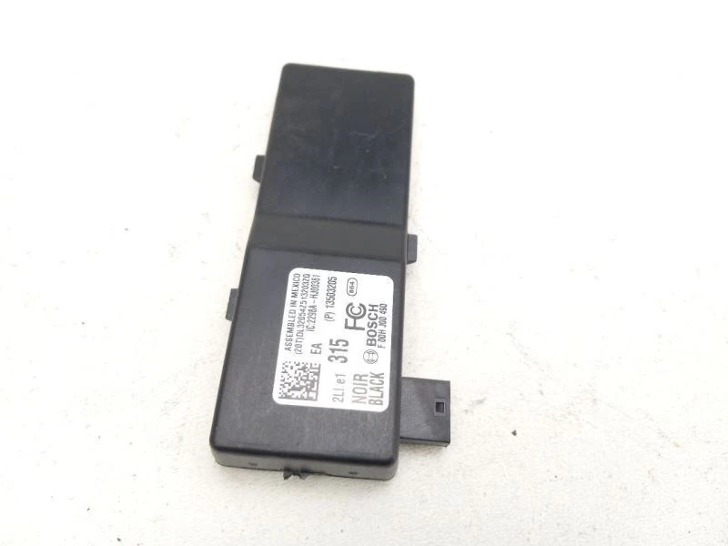 2015-2018 CHEVROLET CORVETTE  KEYLESS ENTRY RECEIVER - Image 2 of 4