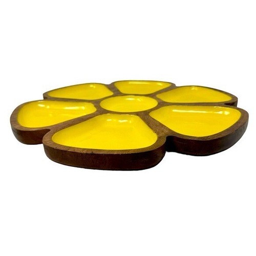 Beautiful Butcher Block Yellow Daisy Food Tray. 16”x1” - Bild 2 von 4