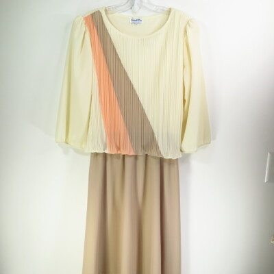 Vintage Sandi Dee Pleated Dress Made in USA Size 11/12