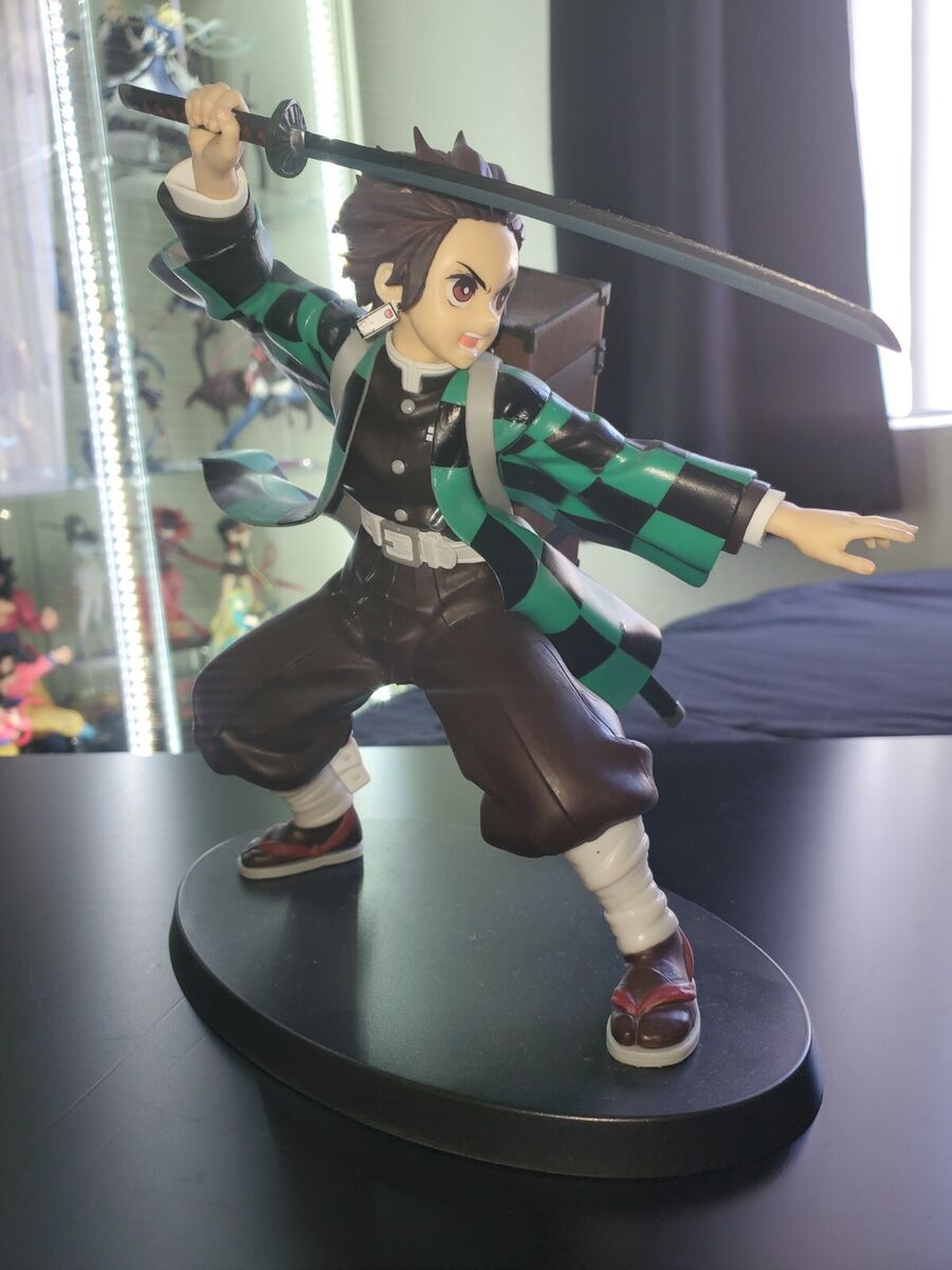 Demon Slayer: Kimetsu no Yaiba - Tanjiro Kamado Super Premium Figure