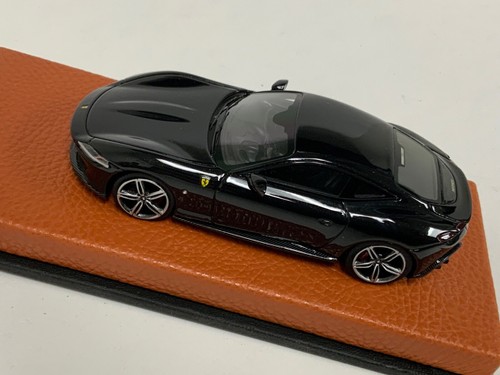 1/43 MR Ferrari Roma In Gloss Black set on Tan Leather base No Box - Picture 5 of 6