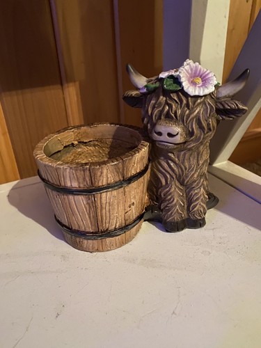 HIGHLAND COW Figur ROSA Blumen mit Übertopf Hobby Lobby Frühling Deko Bauernhaus