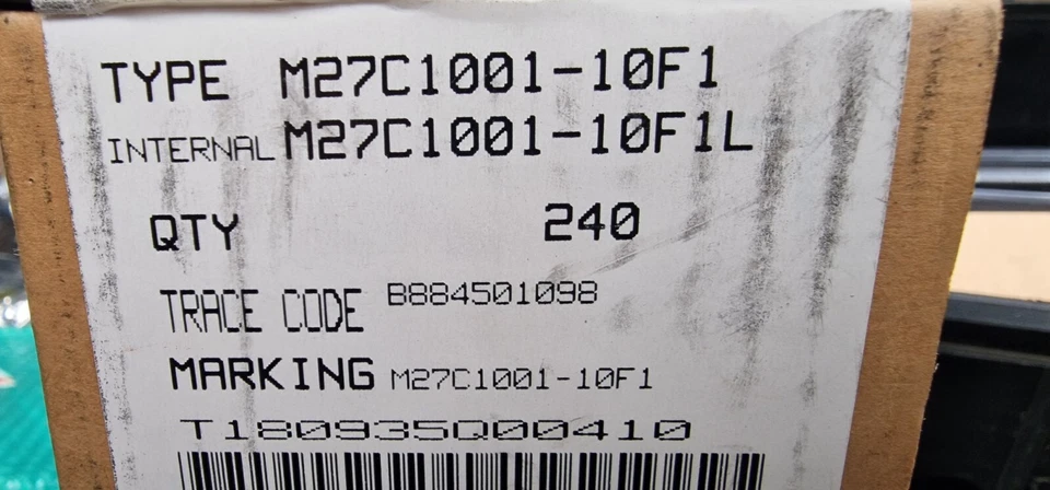 2 PIECES OF ST MICROELECTRONICS M27C1001-10F1, TRACKED POSTAGE - Image 2 of 4