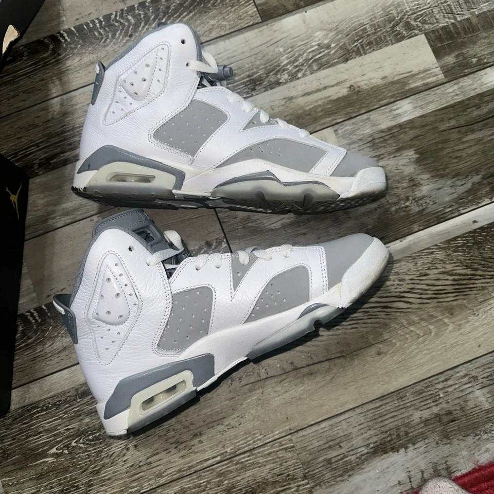  Air Jordan Retro 6 (GS) 'Cool Grey' 6.5Y Foto 2 de 4