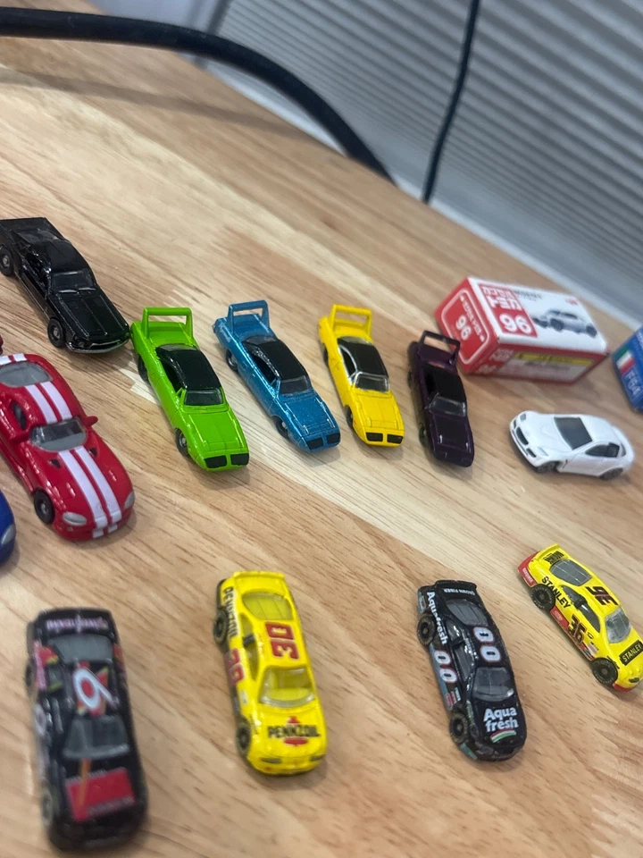 ENORME 1/87 115+ campeón de carreras círculo nascar y muscle cars raro debe ver difícil de encontrar Foto 4 de 4