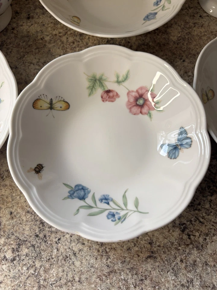 Crema y azucarero de porcelana Lenox BUTTERFLY MEADOW con tapa y platos de postre Foto 4 de 4
