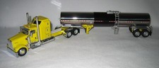 Remolque cisterna Kenworth W900L 60" Aerodyne para dormir y quemador 1/64 DCP 60-2147