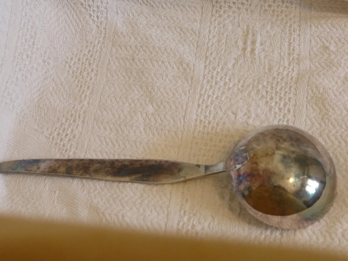 ANCIENNE LOUCHE METAL ARGENTE SERIE LABAT DE DEETJEN