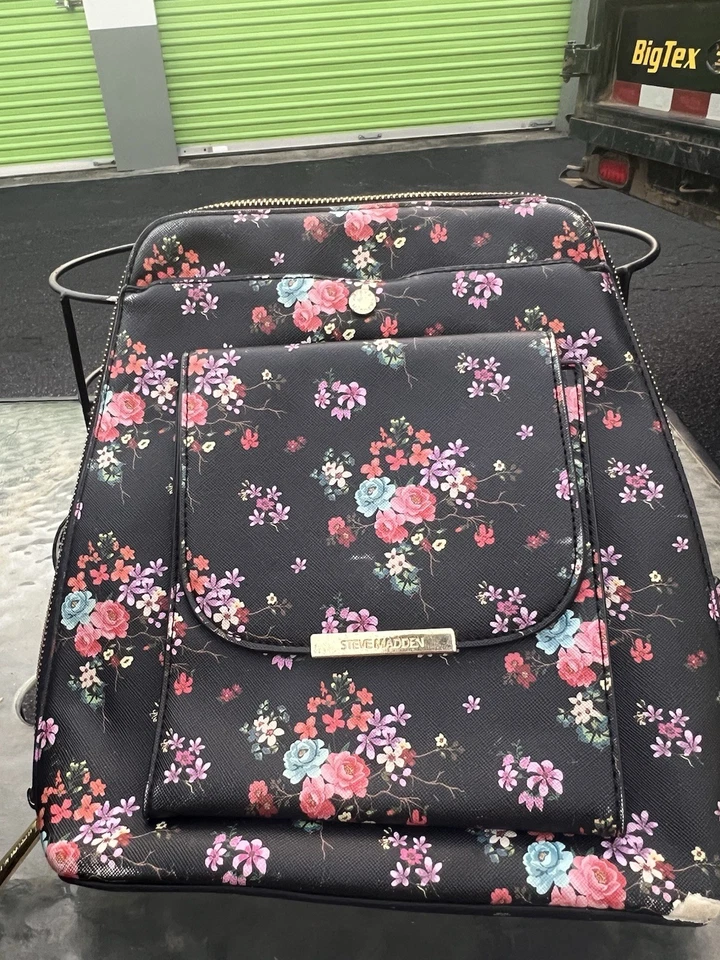 Cartera mochila Steve Madden para mujer Foto 3 de 4