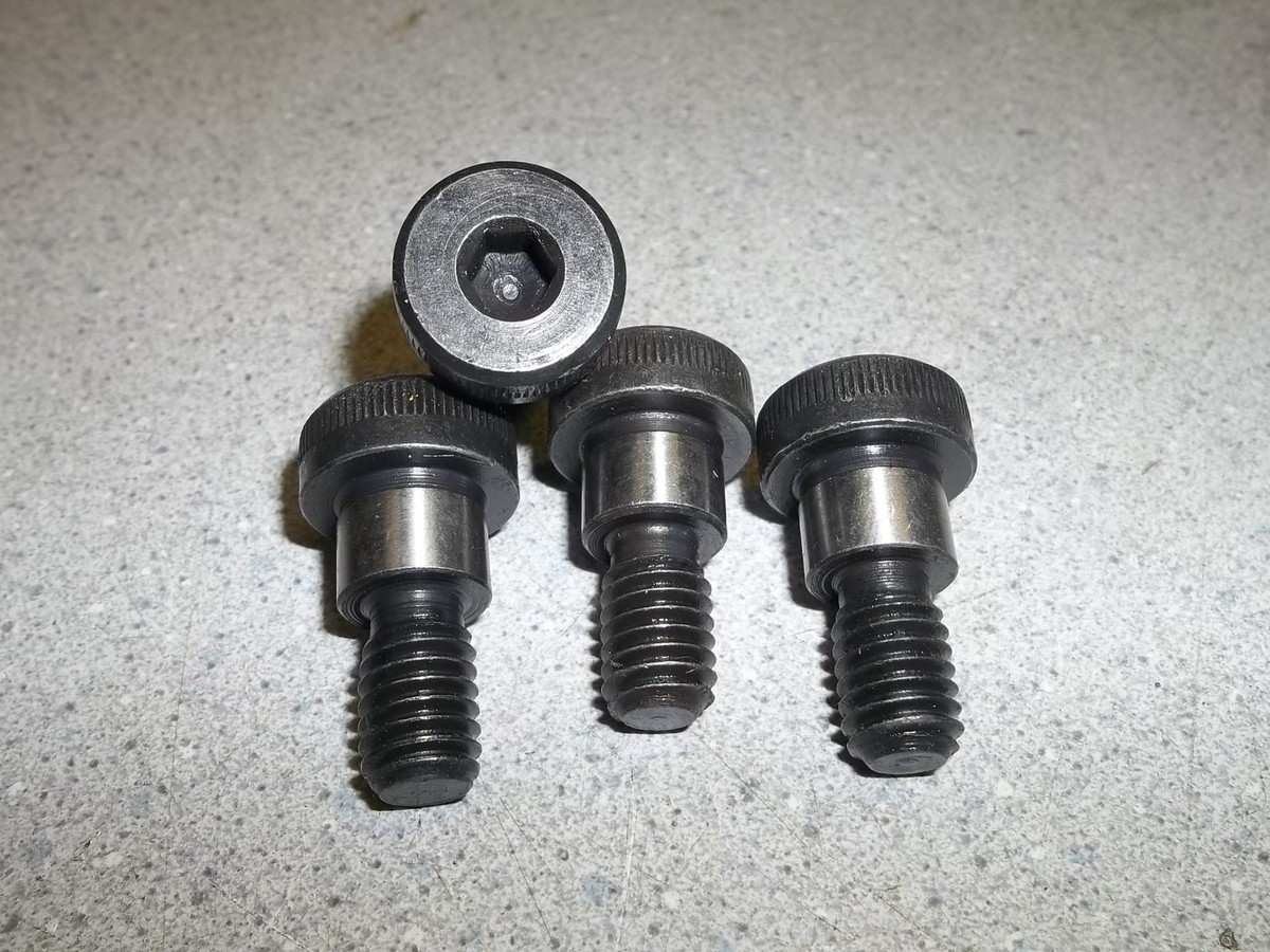 4-Piece Industrial Bolts 26227 STRP 1/2 (3/8x16) 220003815