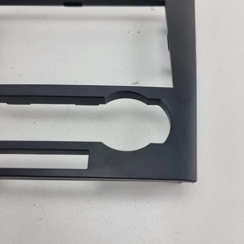 Holden Epica EP Stereo Surround Trim Fascia 02/07-12/11 - image 3 of 4