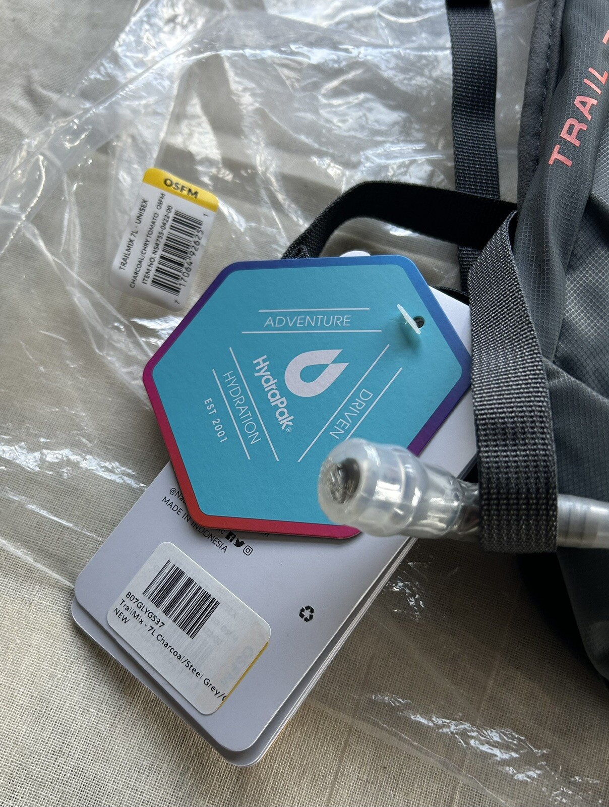 Nathan TrailMix Running Vest Hydration Pack 7L Charcoal Gray One Size