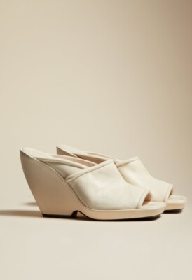サンダル・ミュール KHAITE SANDALS MULES THE STAGG 105MM Khaite Sandals Mules The Stagg 105mm | italist