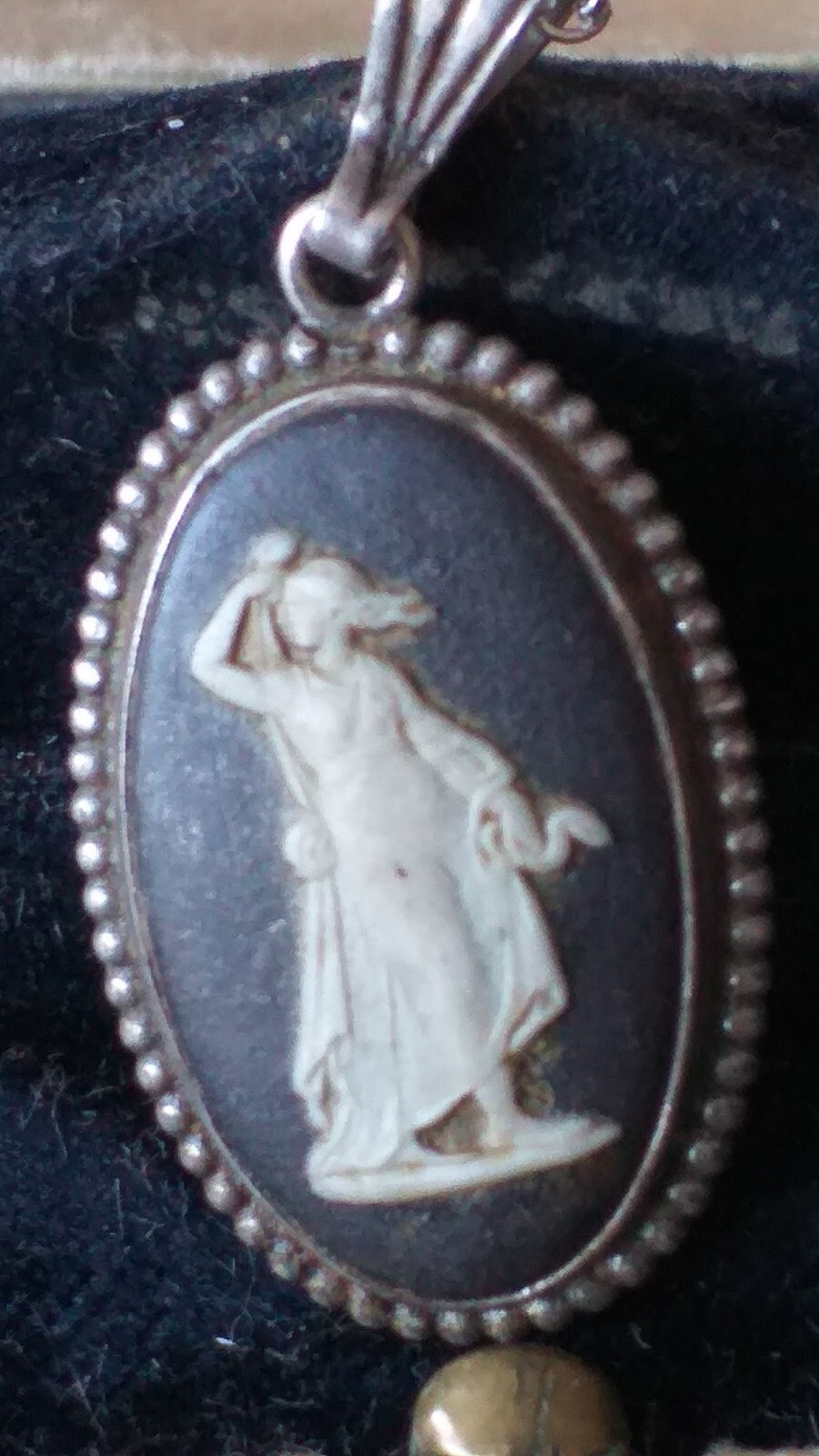 Picture 2 of 9
