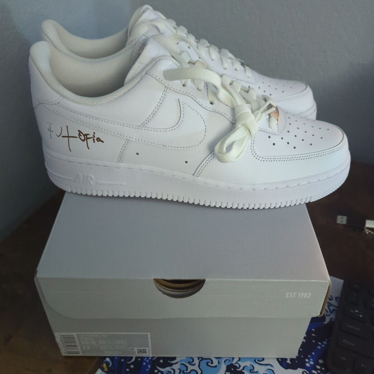 Nike Air Force One x Travis Scott Utopia DS s 10.5 Mens | eBay Nike Air Force One x Travis Scott Utopia DS s 10.5 Mens | eBay