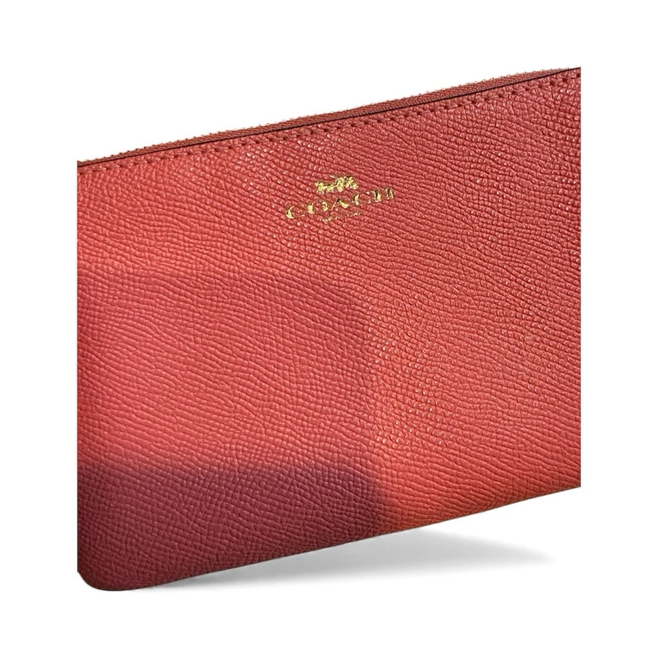 Cartera Muñequera Coach Rosa A2048 Cierre Cremallera Foto 2 de 4