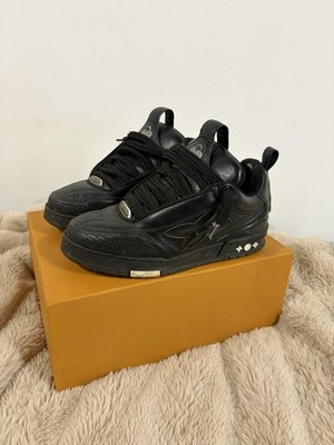 Louis Vuitton LV Trainer Sneaker Herren Schwarz EU 41 Leder Gummi Schnürsenkel Gepolstert