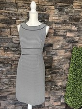 TAHARI size    2   Woman’s Dress