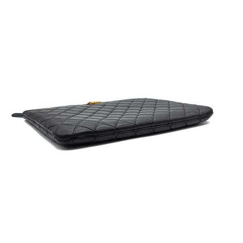 CHANEL Lambskin Boy Clutch New Medium L287662 138373368 - Picture 5 of 6