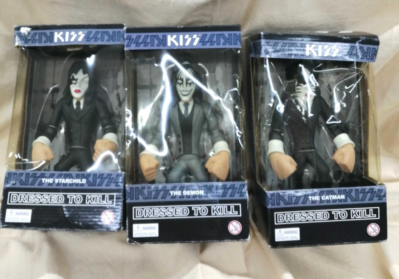 - Grunts Dressed To Kill 3 Piece Set Kiss Figure EcJ65