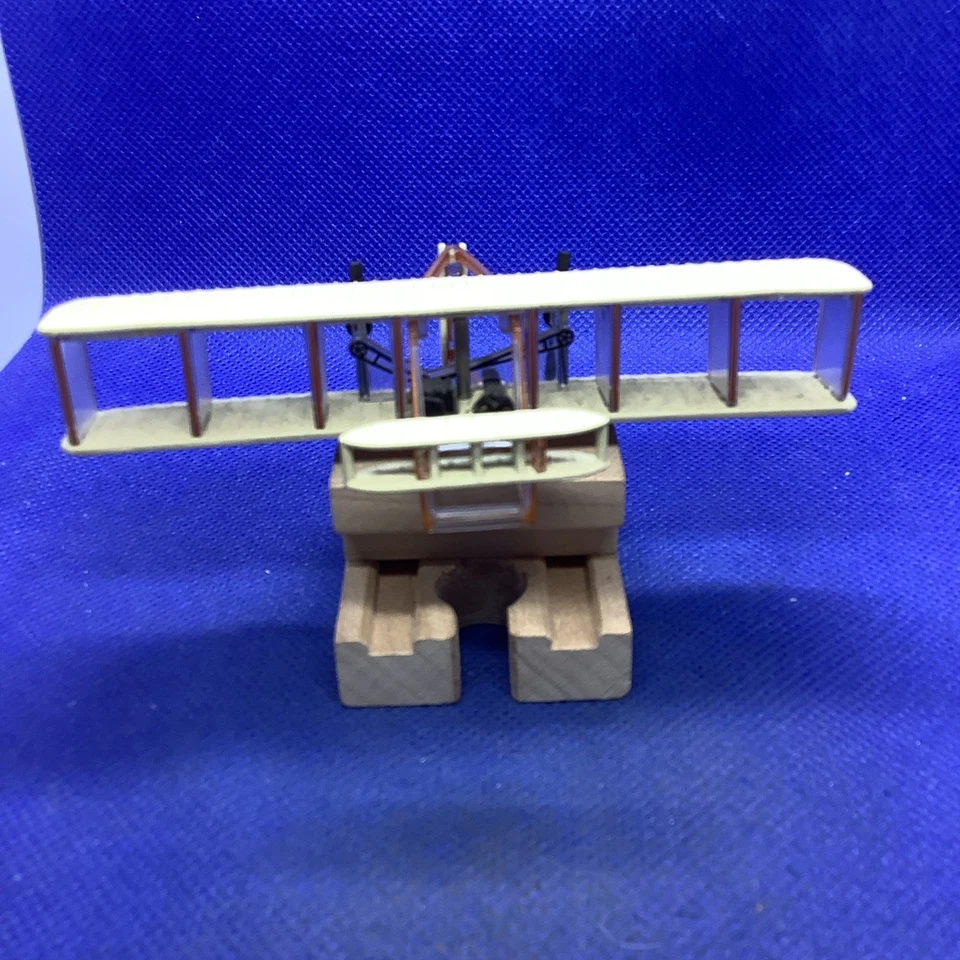 Corgi Toys 100 Years of Flight Wright Brothers Airplane 1:110 Scale - Image 2 of 4