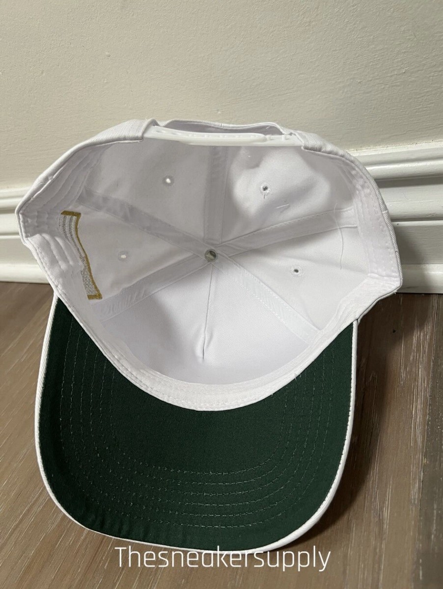 Melania Trump: Il Cappello Uber Chic All'insediamento - Foto 7