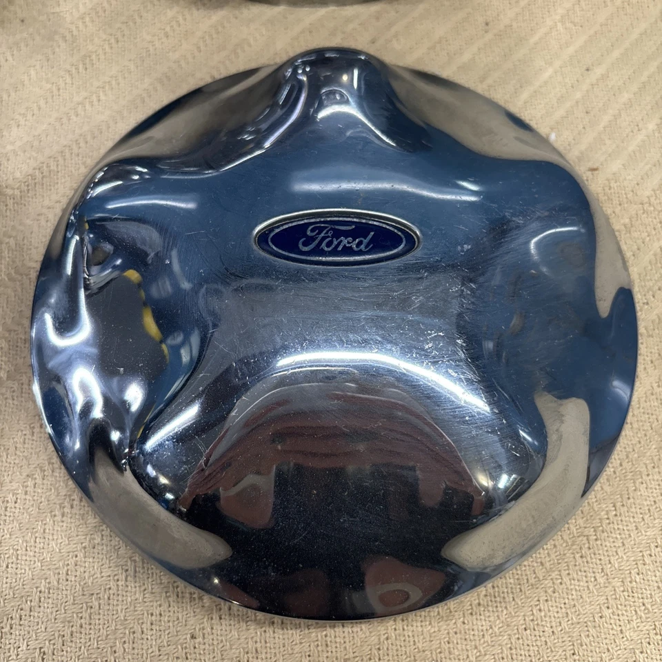 Tapacubos tapa central Ford F150 Expedition 1997 a 2004 de fábrica F85A-1A096-AA Foto 2 de 4