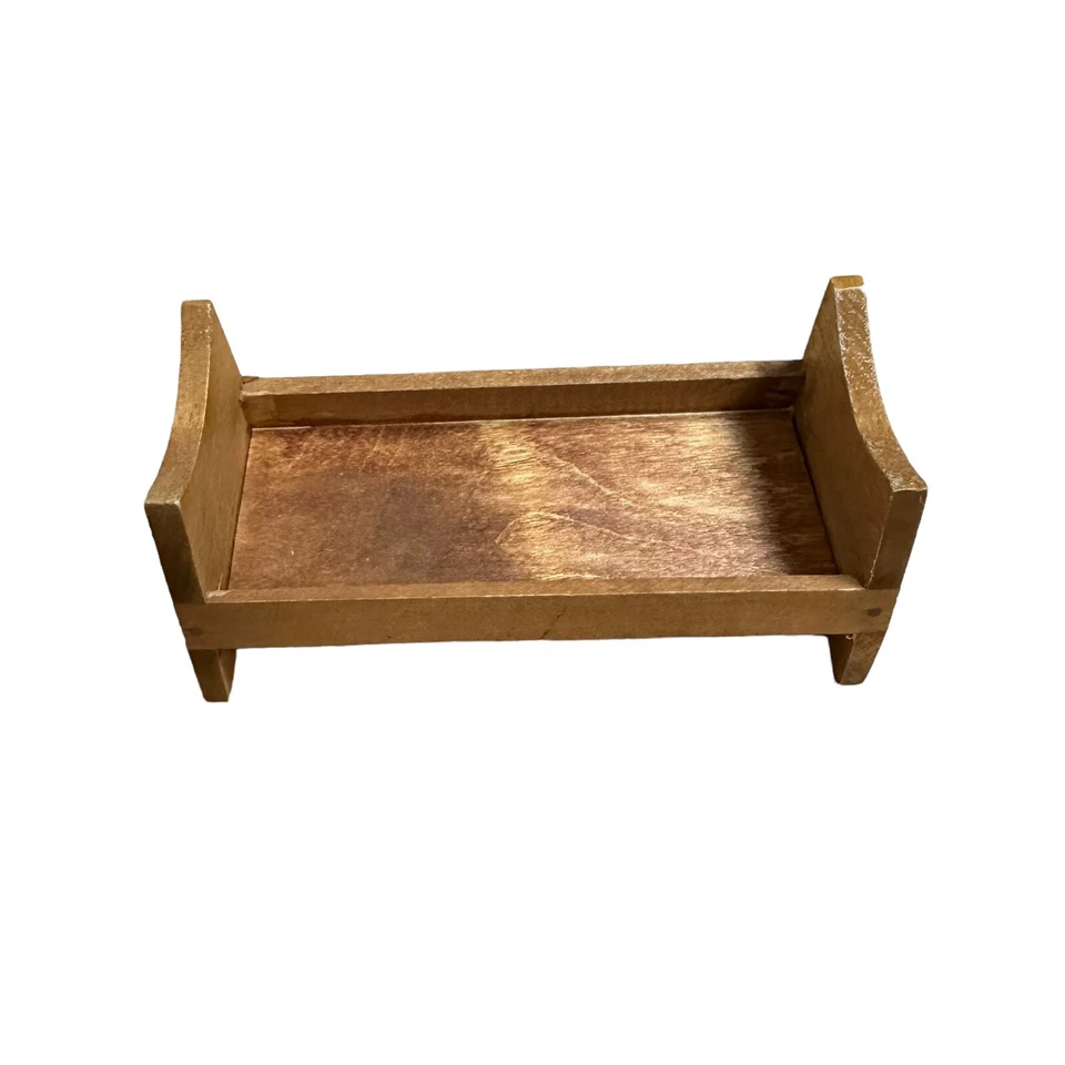 Casa de muñecas artesanal vintage miniatura cama infantil muebles de dormitorio de madera para niños Foto 4 de 4