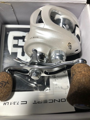 13 Fishing Concept C gen.1 BNIB 8:1 Lefty