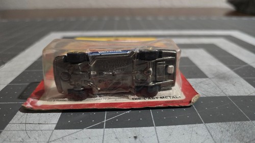 Hot Wheels 1983 Thunderbird Stocker #21 The Hot Ones #5900 - Picture 3 of 7