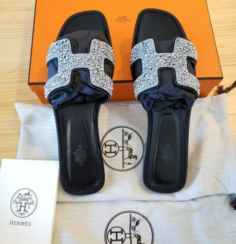 Hermes ORAN Sandal Crystals \u0026 Leather 