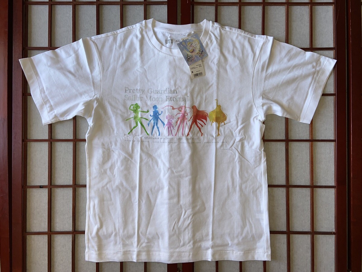 Uniqlo Pretty Guardian Sailor Moon Eternal Graphic UT White T 
