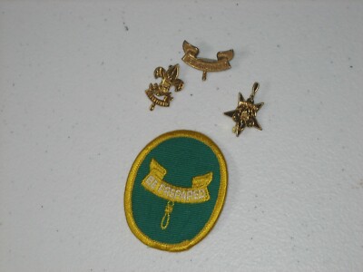 BOY SCOUTS BE PREPARED PATCH AND 3 PINS