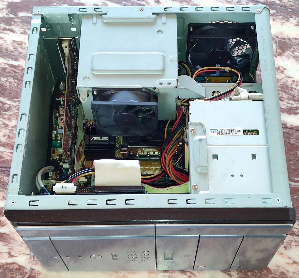 ASUS Terminator T2-P Retro Windows XP Gaming Mini PC - Image 4 of 4