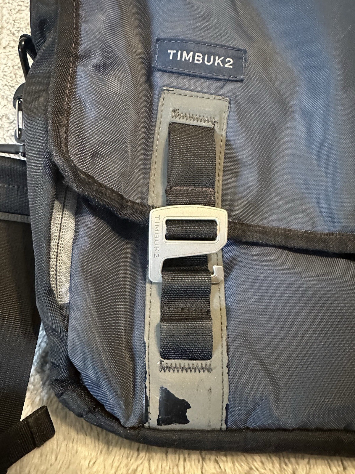 Timbuk2 Command Crossbody Shoulder Messenger Bag … - image 3