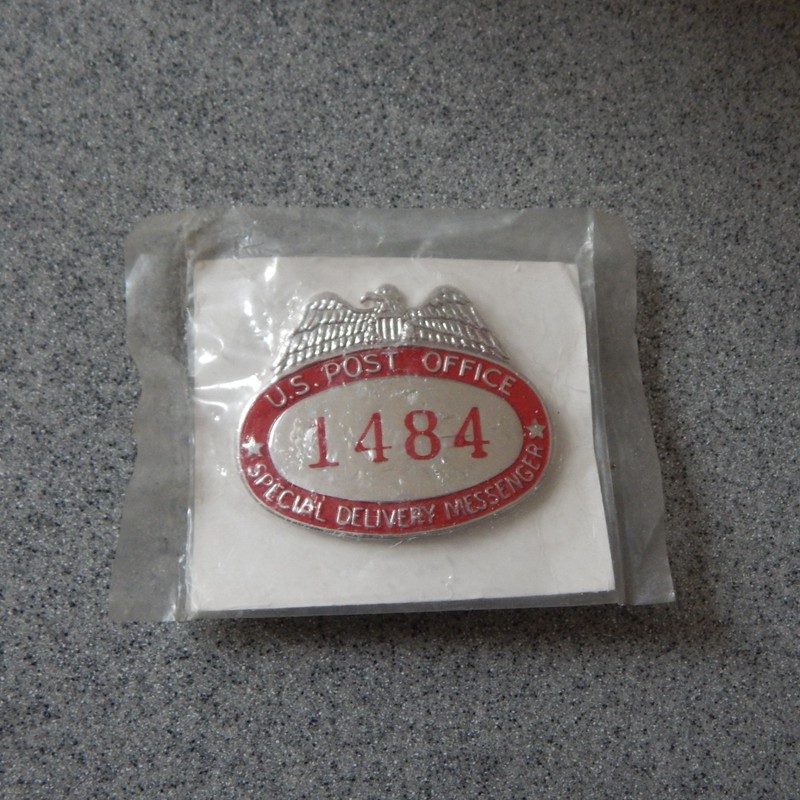 U. S. Post Office SPECIAL DELIVERY MESSENGER Badge - Circa 1950 - Never Used