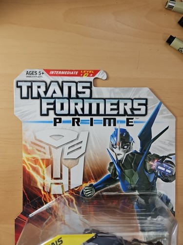 ARCEE TRANSFORMERS PRIME ROBOTS IN DISGUISE FIGURE (HASBRO 2011) NEW - Picture 3 of 8